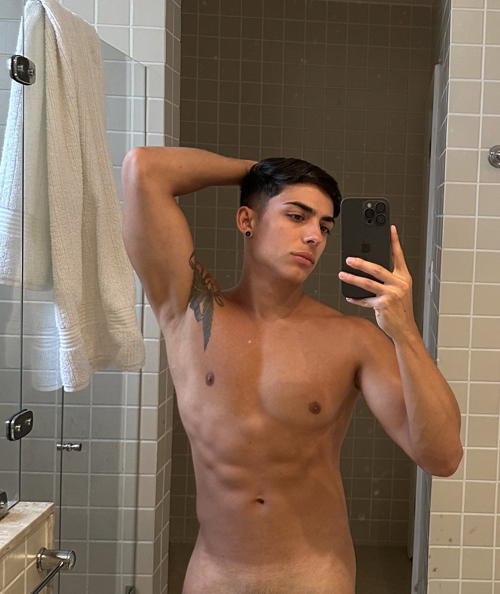 😈