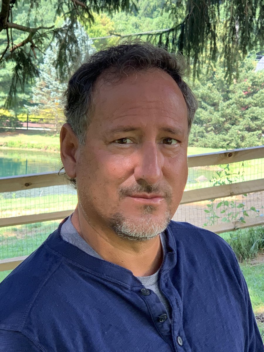 I have a huge announcement for Friday and Saturday at 830pm EST…I will be LIVE with the incredible <a href="/PVBrett/">Peter V. Brett</a> on Friday night at 830pm EST &amp; the horrific <a href="/RichardChizmar/">Richard Chizmar</a> 3pm EST!