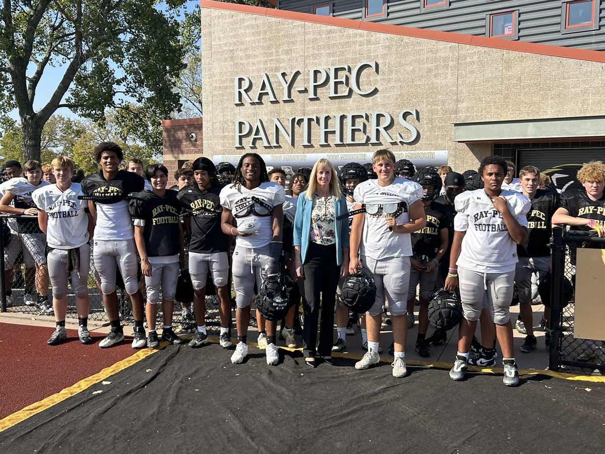 Ray-Pec Football (@footballraypec) on Twitter photo Congrats to our Week 6 Players of the Week! DeZephen Walker was selected as player of the week after rushing for 171 yards and scoring 2TDs. Also recognized were Peyton Snider, Derick Perry, Damien Bosler, CJ Mitchell, Evan Vlasak and Chris Boyd.
<a href="/CommBankRaymore/">Community Bank of Raymore</a> Congrats to our Week 6 Players of the Week! DeZephen Walker was selected as player of the week after rushing for 171 yards and scoring 2TDs. Also recognized were Peyton Snider, Derick Perry, Damien Bosler, CJ Mitchell, Evan Vlasak and Chris Boyd.
<a href="/CommBankRaymore/">Community Bank of Raymore</a>