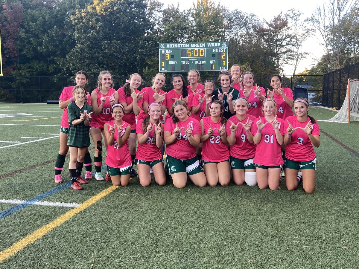 Home win over Middleboro today. 3-2 final score. 

Goals
⚽️ E. Libby
⚽️ Z. Maslanka
⚽️ S. Fleites

Green Wave is now 5-6-1 this season.