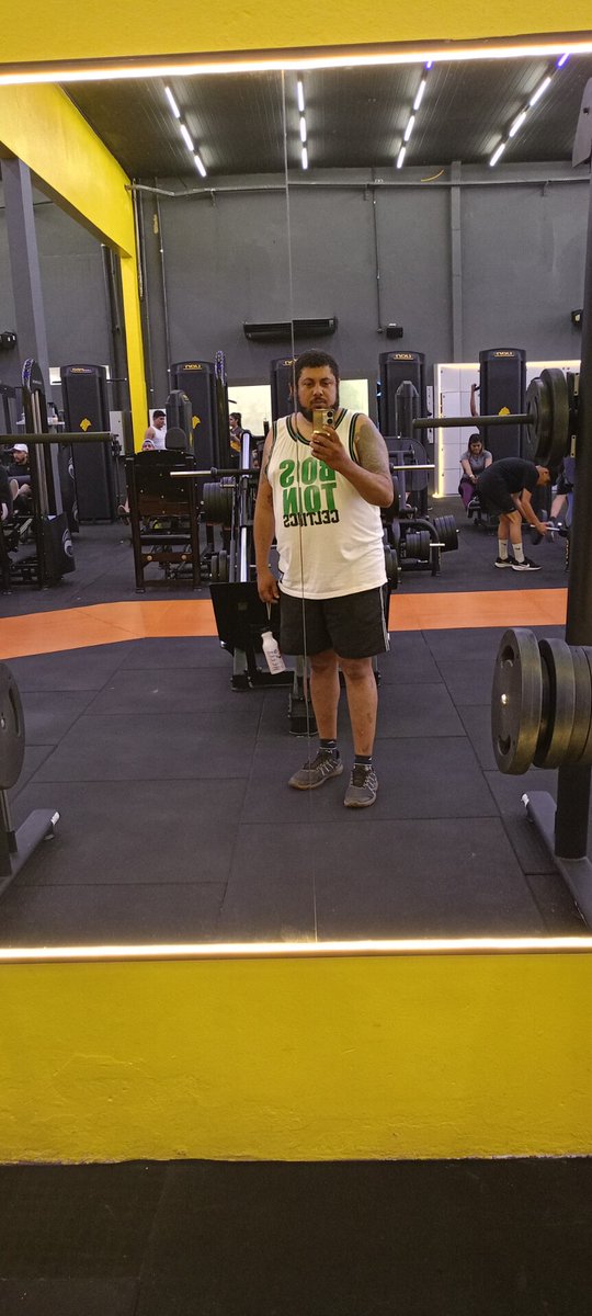 andreestrela182's tweet photo. #DiaDeTreinamento #parte1
#NoPainNoGain... https://t.co/SAqCpDXELV