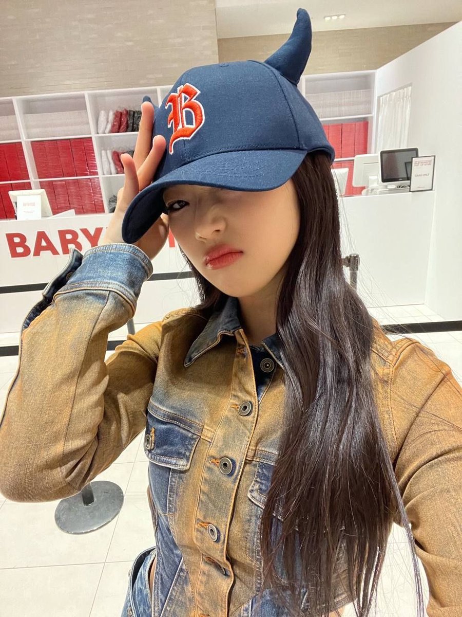 najaemicity's tweet photo. Finally, good mowning everyonee! Today i hv a lot of schedule 😵‍💫 https://t.co/BLlAIkLF2N