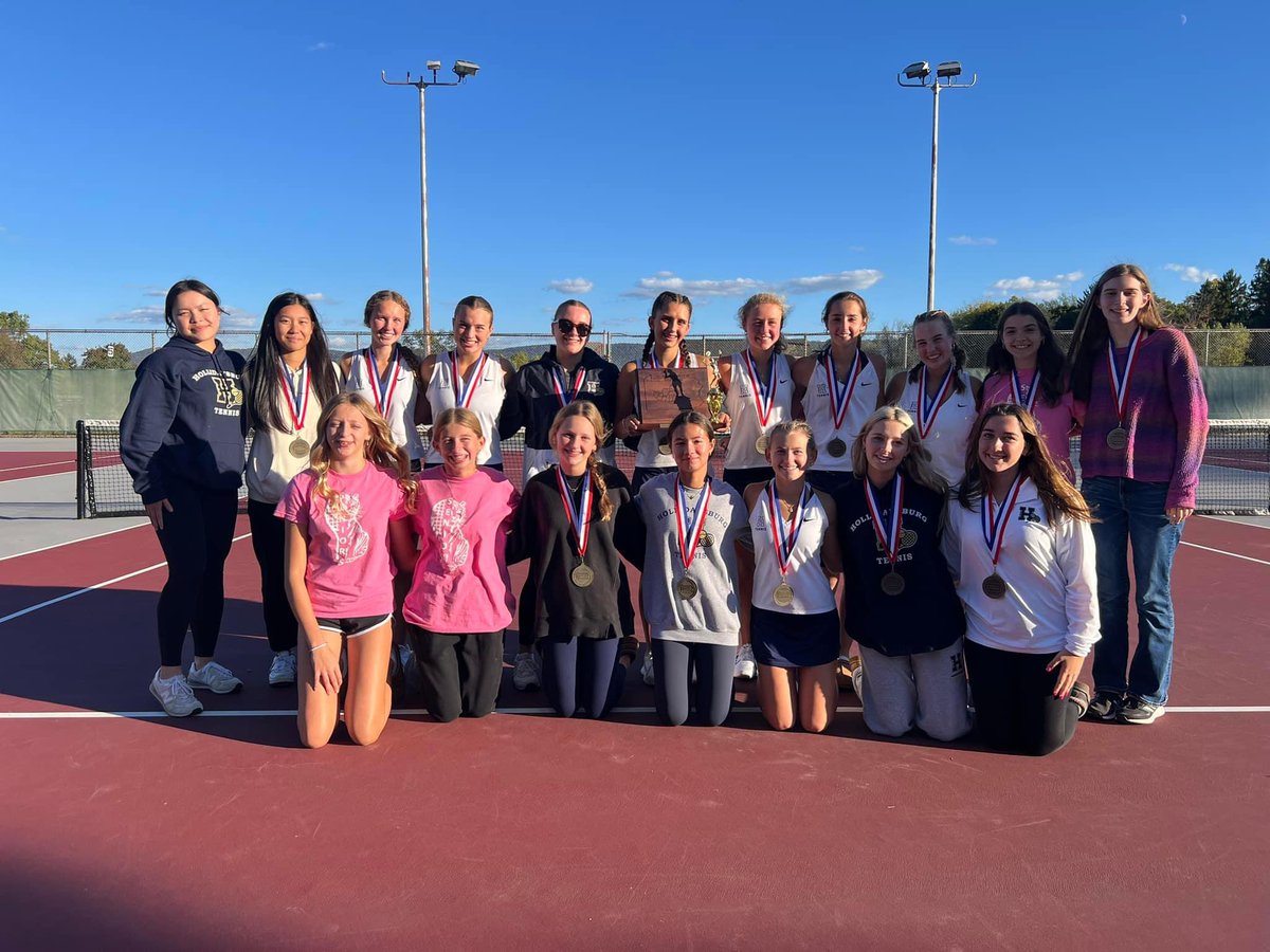 GTigerSports's tweet photo. Congratulations to our Lady Tiger Tennis team today winning the PIAA District 6 Class AAA Team Championship over State College. Go Tigers! https://t.co/drymN1reVc