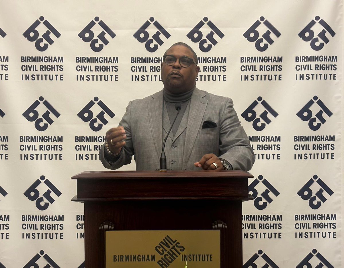newbelfast's tweet photo. We are off and running at the #IrishRoundtable in the Magic City. Delighted to have Consul General of Ireland Sarah Kavanagh, Pastor Kris Erskine of the Movement Church & Donald Smith of Birmingham AI address our opening reception in the Birmingham Civil Rights Institute. https://t.co/OQGbvAsQCR