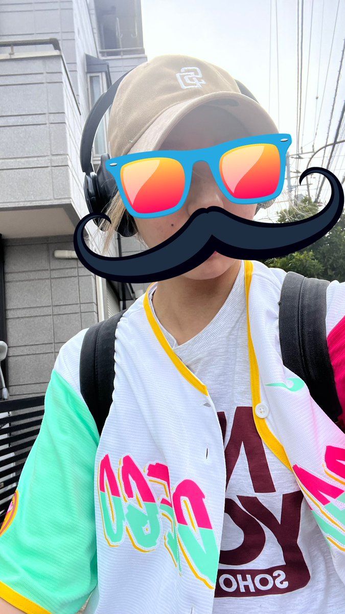 mariko_170's tweet photo. やる気満タン出勤スタイル🌵💛
やる気だけはありますが、願うのみ！
この格好で仕事させてくれるアメリカン職場が幸すぎます笑

もちろんタティス！！！！ https://t.co/nIAsAbTpZF