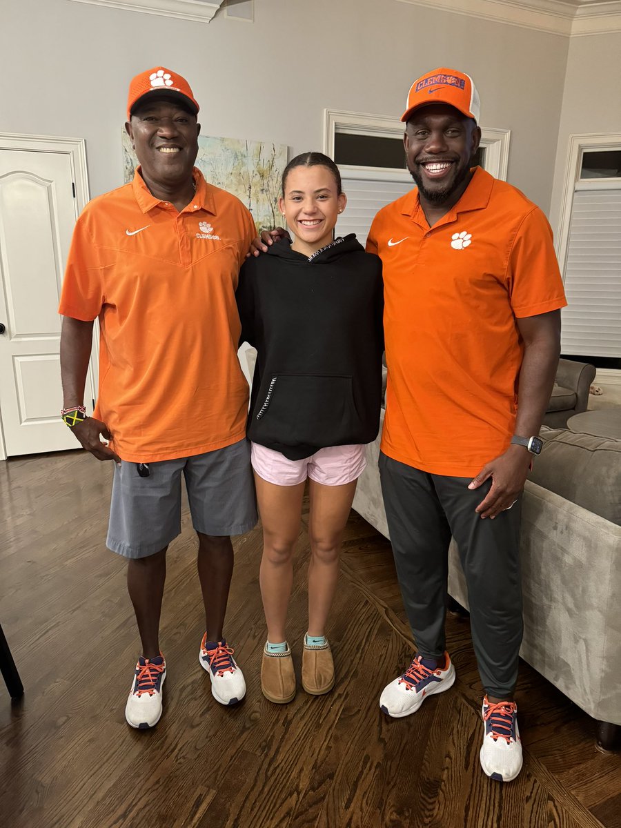 Thank you <a href="/ClemsonTrackXC/">Clemson Track & Field 🐾</a> for the visit 🐅