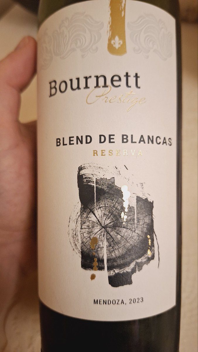 Exquisito blend Chenin, SB y chardonnay. San Rafael, Mendoza.

#VinoBlancoTodoElAño