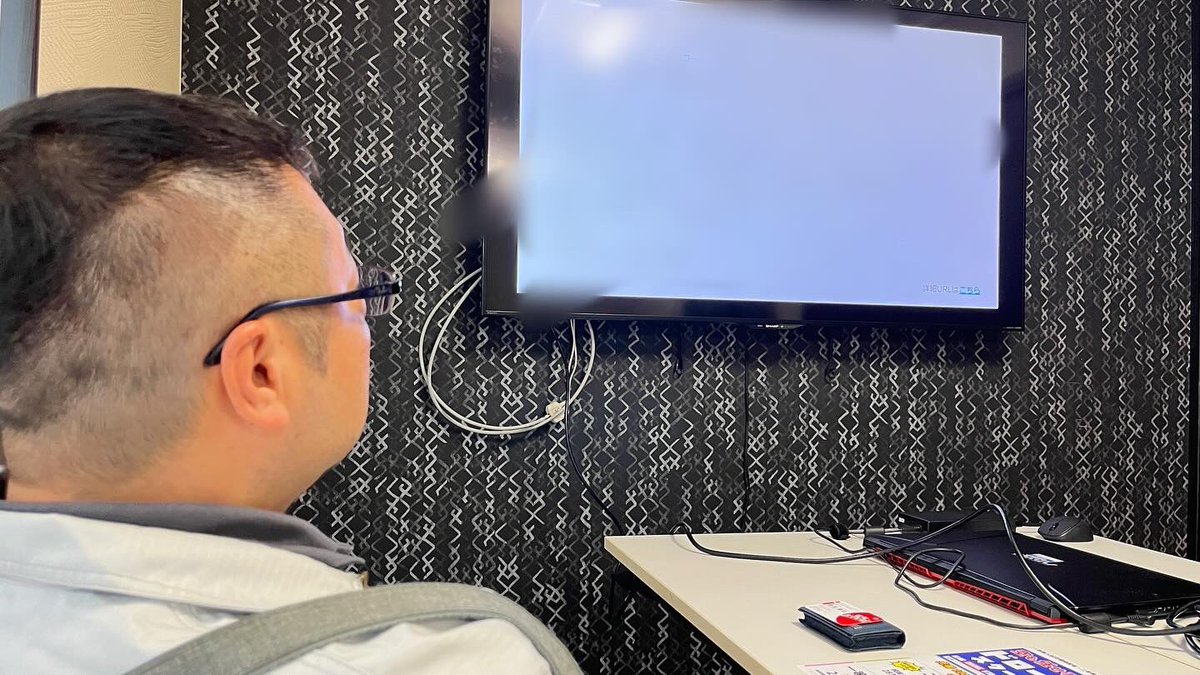 maru_soku's tweet photo. ドローンの国家資格を取得する為に、【船橋DRONE STATION】さんへ行ってきました♪
こんなドローンを使いこなせる日を夢見て
勉強を頑張ります！
これからのマルソクはドローン測量、撮影と仕事の幅を広げていきますのでぜひチェックしてください。 https://t.co/YF3tfvZFE0