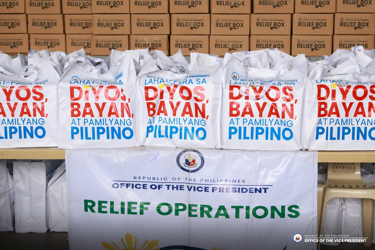 ValienteNews's tweet image. RELIEF BOXES PARA SA ALBAY

Nagsagawa ang Office of the Vice President (OVP) ng Relief Operations sa bayan ng Jovellar, Albay, upang magbigay ng karagdagang tulong sa mga pamilyang naapektuhan ng bagyong #EntengPH noong Setyembre 26.

Sa pamamagitan ng OVP - Bicol Satellite…