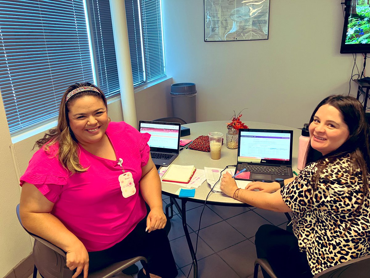 Gvela_CISD's tweet image. Thrilled to witness LPAC Clerks collaborating and sharing insights! Together, we’re growing stronger. #LPAC #Collaboration #YouMakeUs