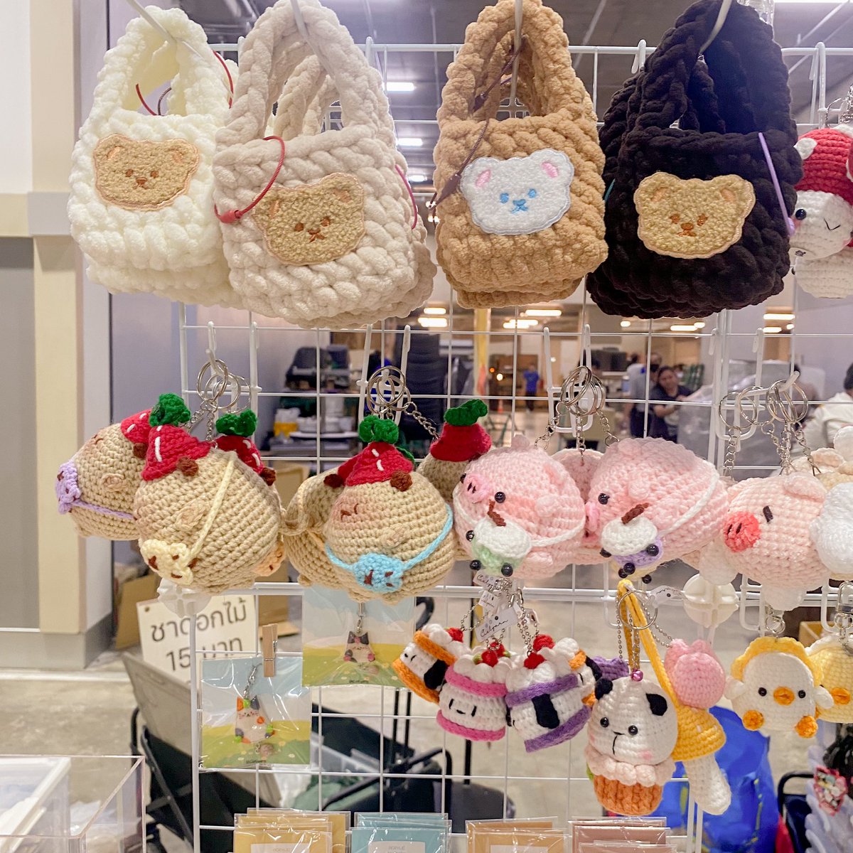 cielyarn's tweet photo. วันนี้เจอกันได้ที่ #มหกรรมหนังสือระดับชาติครั้งที่29 #BookFairTH 
📍โซนโต๊ะก็คือโต๊ะ (Hall 7)
🔍เข้าซอย O เดินสุดทางเจอเลยคั้บ
🕰️ 10.00-21.00

แวะมาหากันเยอะๆน้า🐱 https://t.co/HijCcSjoEp