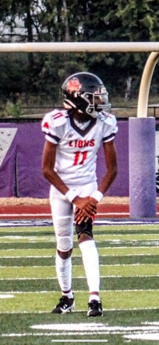 plutokingston's tweet image. “They say skys is the limit but these footprints on the moon” 💰
#football #PraiseGod #Thankful #StayHumble