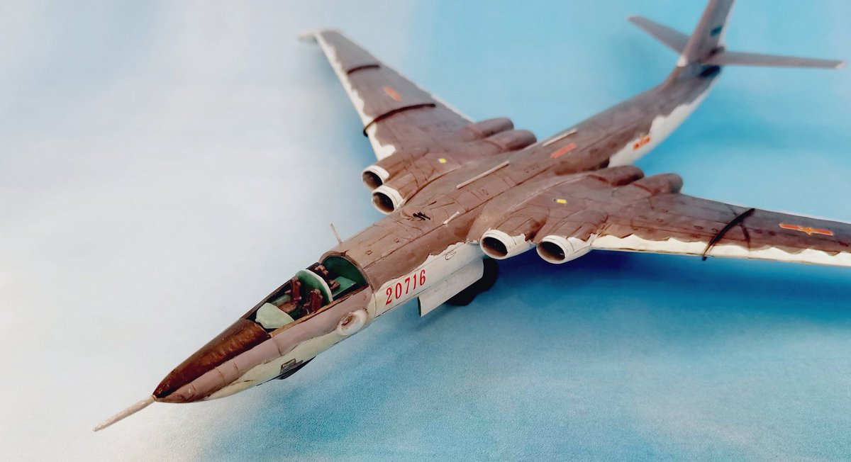 zhxhrzs's tweet photo. 1/144、ミアシェシフ3MD「Miya-4 Bison」爆撃機.3週間の苦痛はついに終わった。PLAAF塗装は架空。MIKR MIR工場、今後は触れない!
#爆撃機 #bomber #miya4 #3MD #soviet #sovietbomber #架空機 https://t.co/qNovCvqBGN