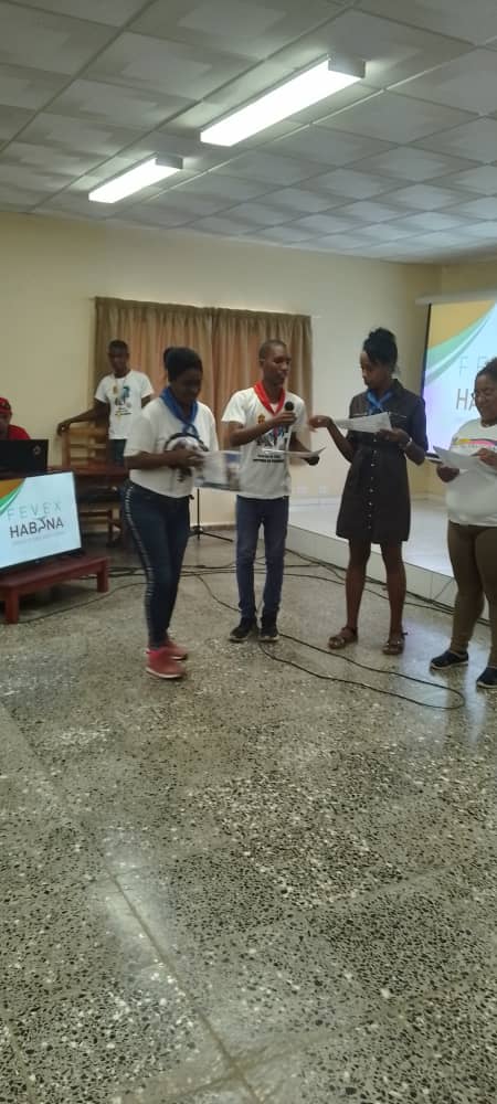 PBoyeros's tweet photo. Clase metodología del municipio boyeros a nivel de colectivos pioneril   #CubaMined #CubaEduca #OPJMCuba  #OPJM  #DGEBoyeros https://t.co/hn7SK9qhjT