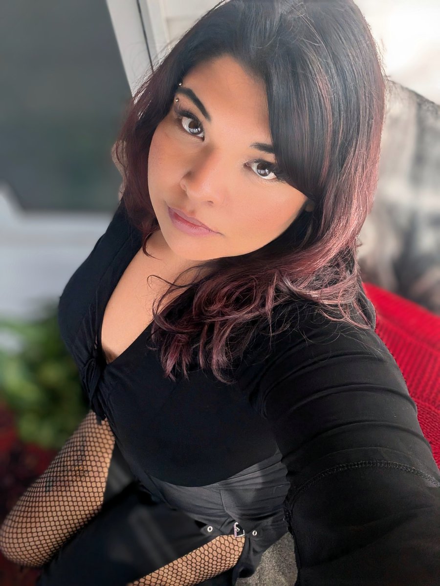 friedscone's tweet photo. Nawh I was looking so good yesterday https://t.co/Et8ZynWo38