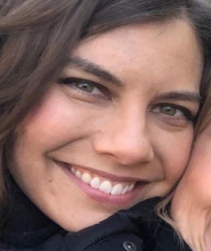 merboga2's tweet photo. Just as sugar dissolves in water, I dissolve when I look at the photos of Lauren Cohan smiling. New photos will come in the next few days 😍😍👸🏻
#LaurenCohan #goddess #beyondperfect #innocentqueen
#AgathaAllAlong https://t.co/LvQVJGzkxu