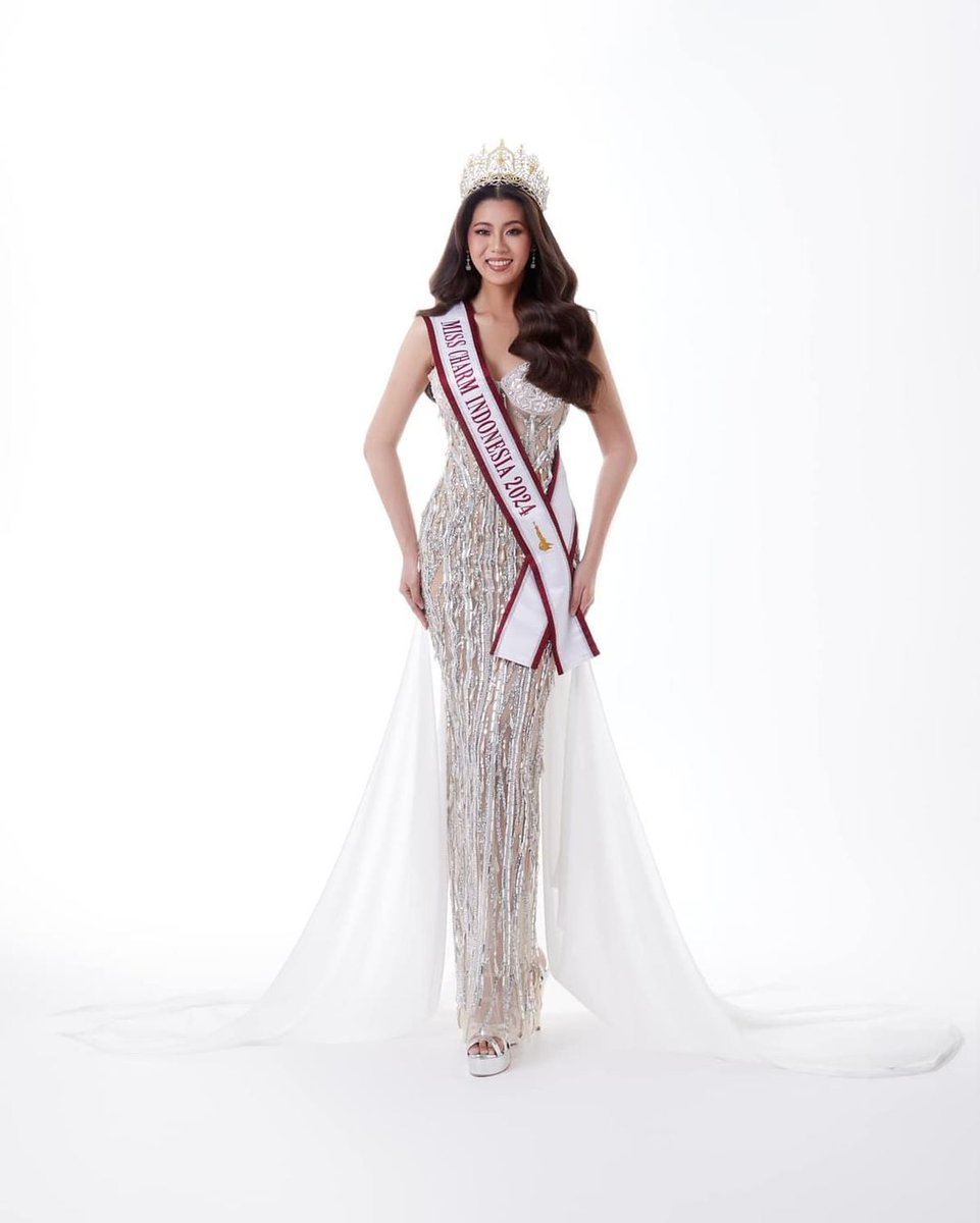 x_pageant's tweet photo. https://t.co/JDNOTM7QzV