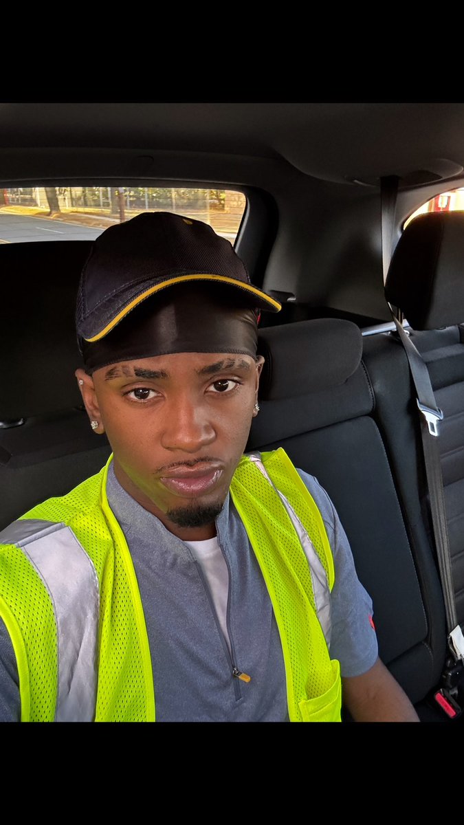 taee4presi's tweet photo. Can I take ya order? https://t.co/ktTQiCuC10