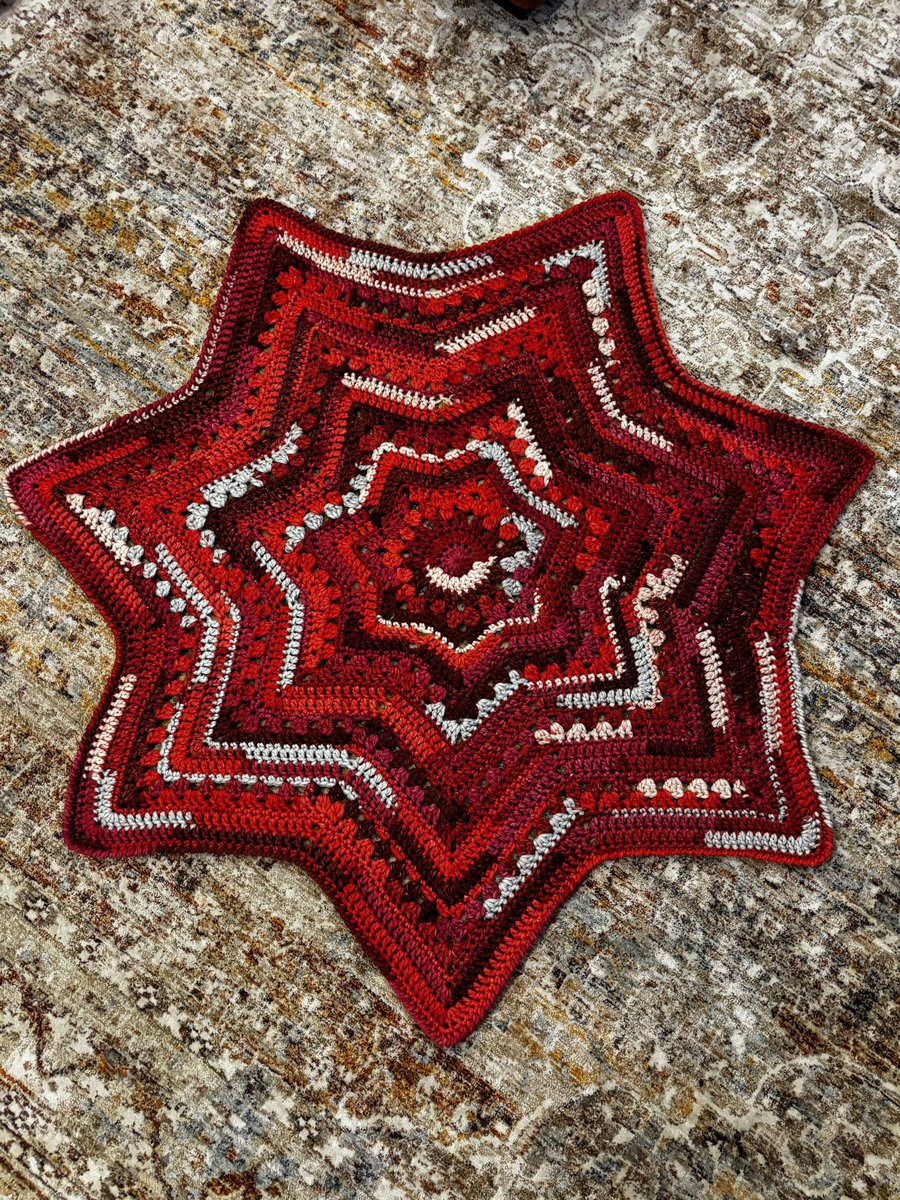 MsCurryOCSB's tweet photo. This week’s project! 6-Day star blanket finished in 3 days! 😅🧶 #crochet https://t.co/EmjV0c2NFs