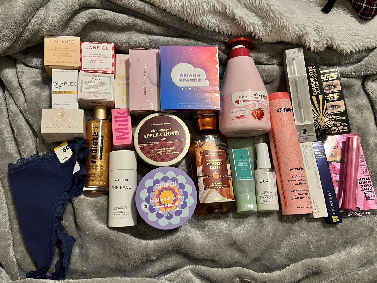 rubyesterbai's tweet image. HAUL WITH MY BEAUTIFUL AMAZING BF. (i got him stuffs too, just not shown) #lifttwt #cleptotwt #kleptotwt