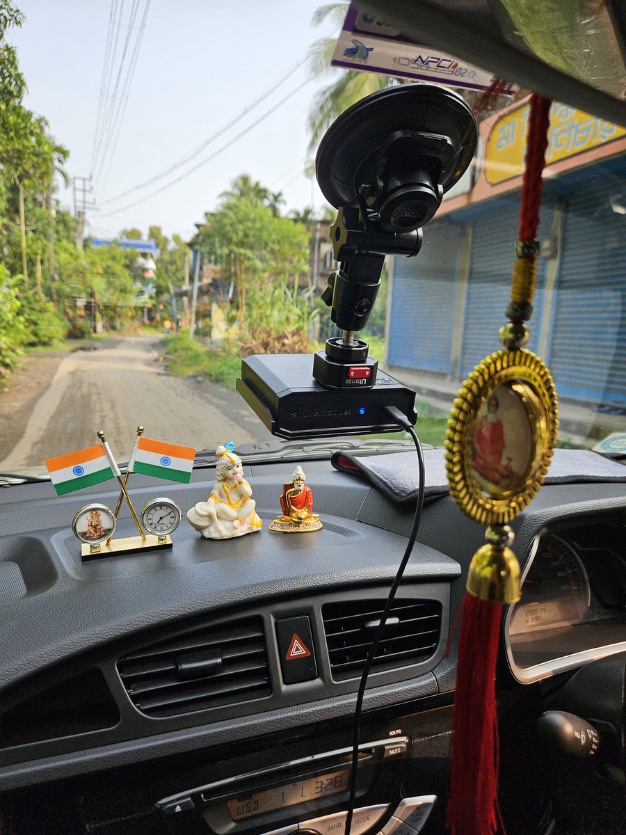 ChandonTweets's tweet image. Hivemapper HDC-S in West Bengal, India! 🇮🇳 😎 🐝 #Hivemapper #HDCS @Hivemapper @HivemapperFndn @hivemapperbot @aseidman