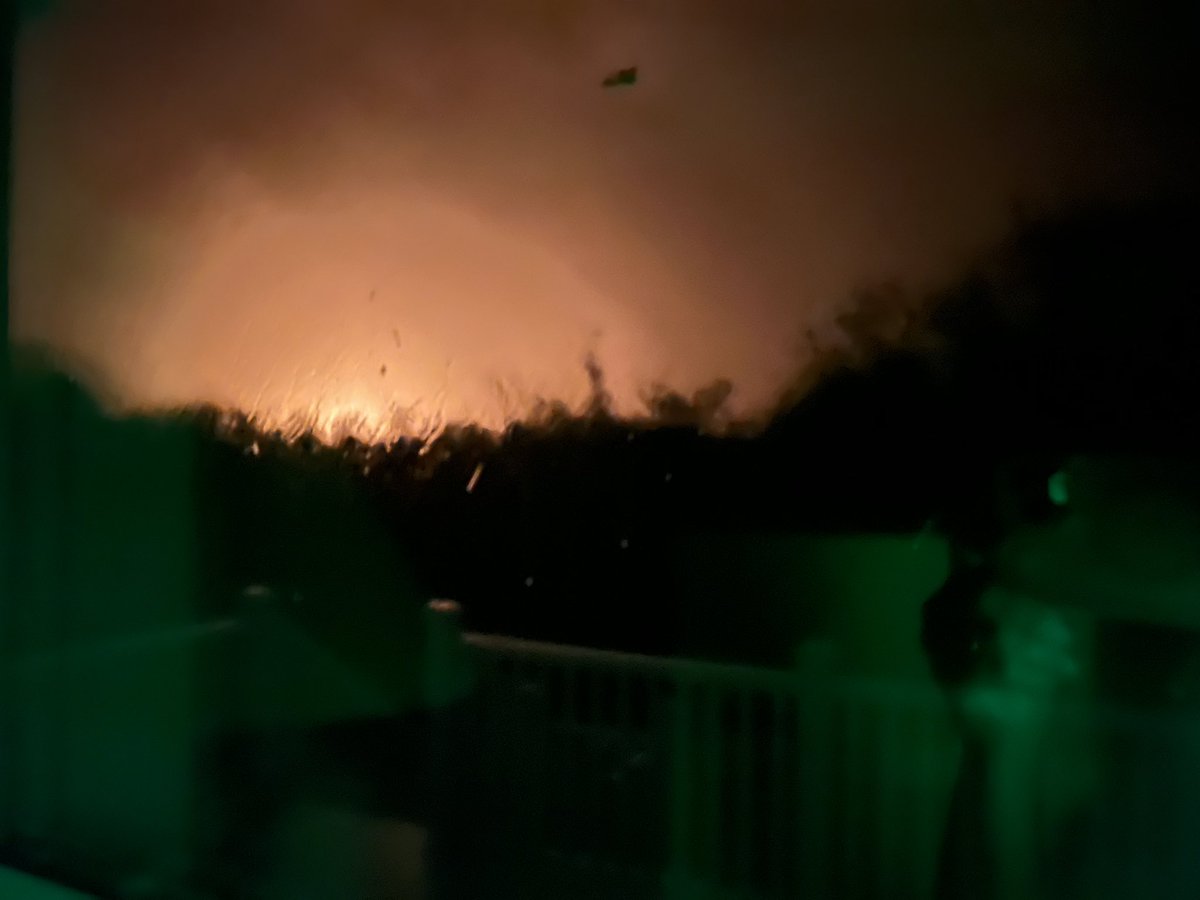 Barb36815041's tweet photo. House fire #sanibelisland #sanibel #swfl #leecounty #HurricaneMilton #sancap https://t.co/qezXV4QfIj