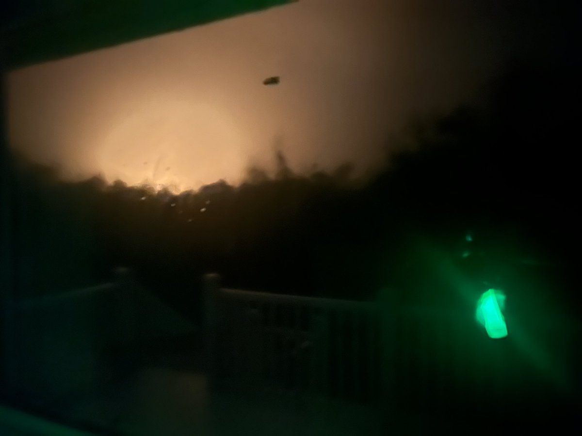 Barb36815041's tweet photo. House fire #sanibelisland #sanibel #swfl #leecounty #HurricaneMilton #sancap https://t.co/qezXV4QfIj