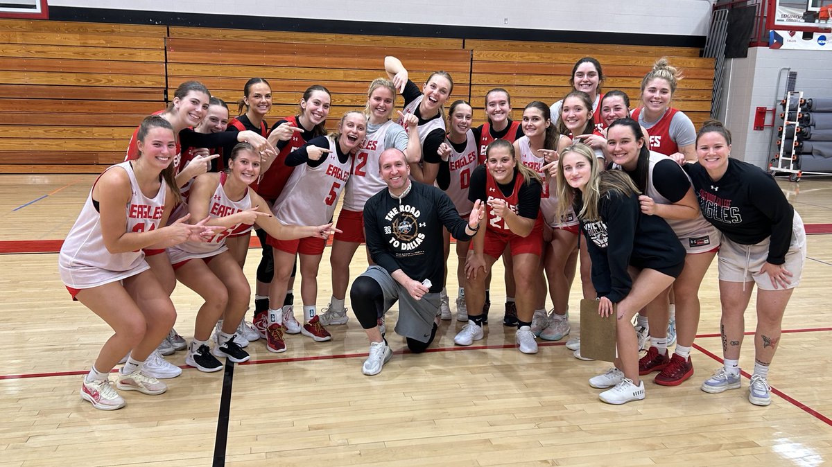 What better way to celebrate <a href="/Coach_Vivian/">Kole Vivian</a> ‘s Birthday than a Preseason Practice?!? We’re excited to continue growing and learning from you this season! Can’t wait to start for real next week. Hope you had an amazing day. Happy Birthday Coach 🥳❤️