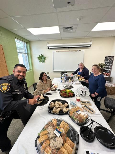 Thank you to @Meghann Scipio with Perry Homes for providing lunch to our front office today!! We are so grateful for your community support!

#TheStrausWay
#StrausMavericks