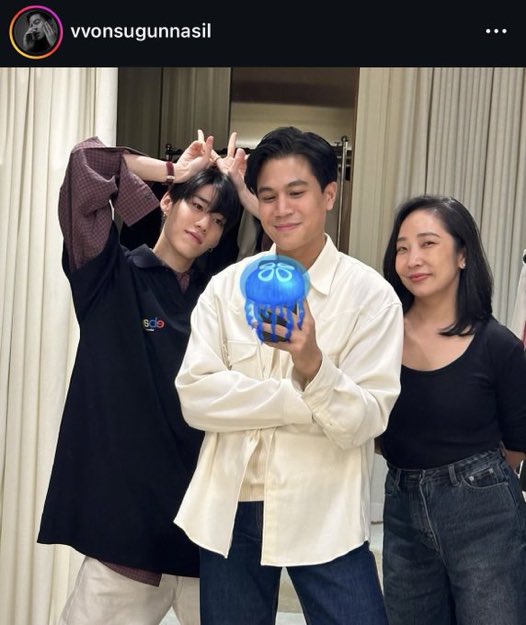 ไออ้วรอย่าเม็ดเยอะ เดินก้บอกมา แม่ต้องไปสตรีมเพลงพี่เจนนี่เด้อพรุ่งนี้