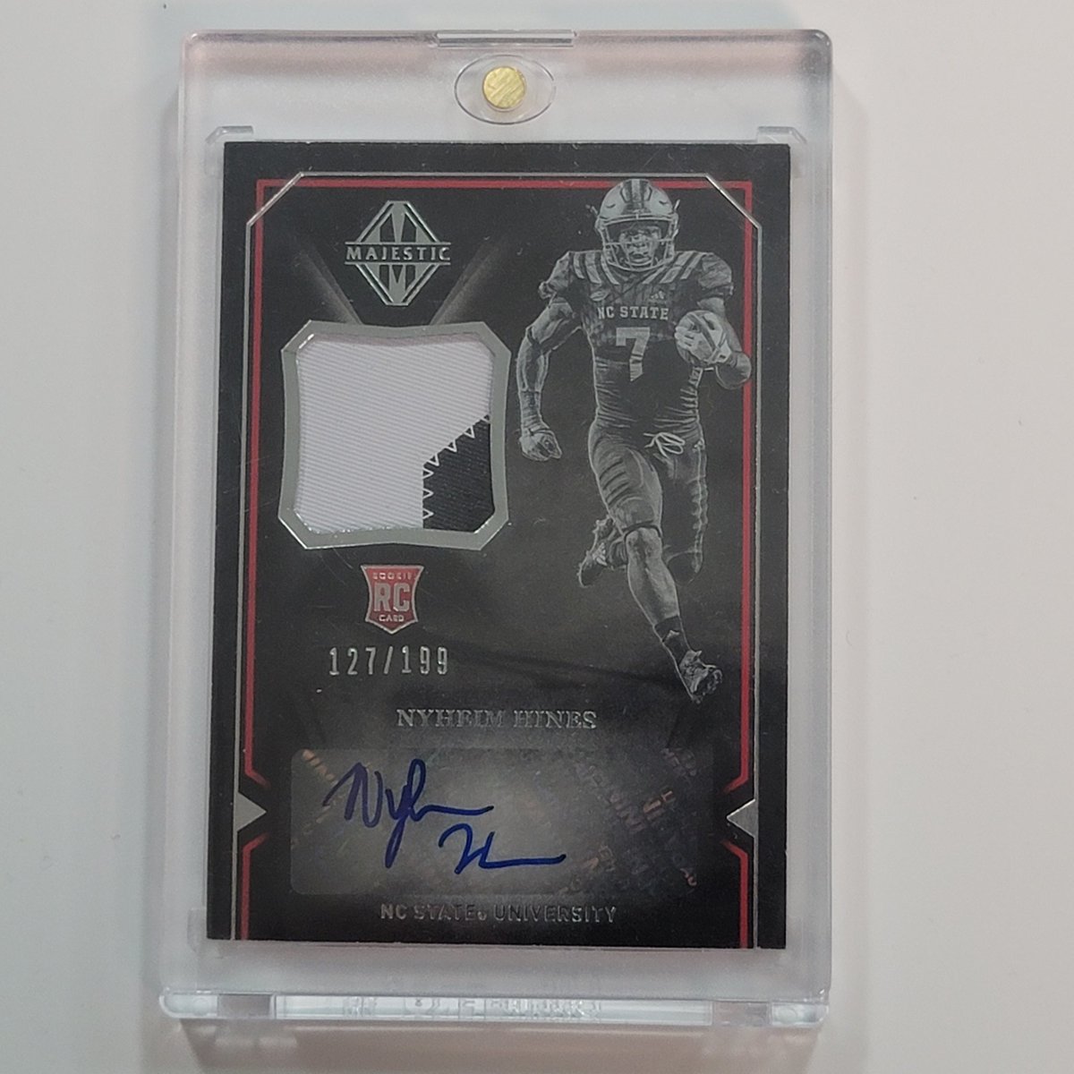 RedWolfKH tweet media