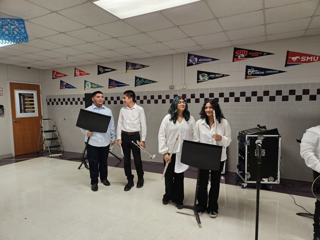 JohnStem_EISD's tweet photo. Hispanic Heritage Program! The Mariachi performers would like support from friends, family, and community to be able to purchase official attire to represent Everman ISD at events and community outreach.  Contact school to help. Videos on Class Dojo. Thank you, Principal Valdez! https://t.co/y7gEcAHy56