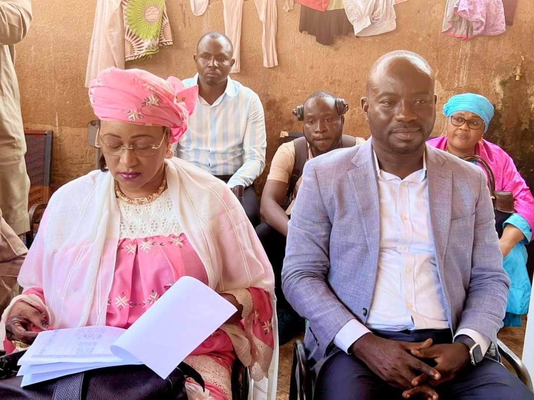 Nous avons eu le plaisir de superviser les activités du projet "Illimi Da Nasiha A MISSALI" initié par l'Union des Scolaires Nigériens et soutenu par le FSSP. En image les arbres plantés et la formation en cascade sur la citoyenneté auprès des groupements féminins et des ménages