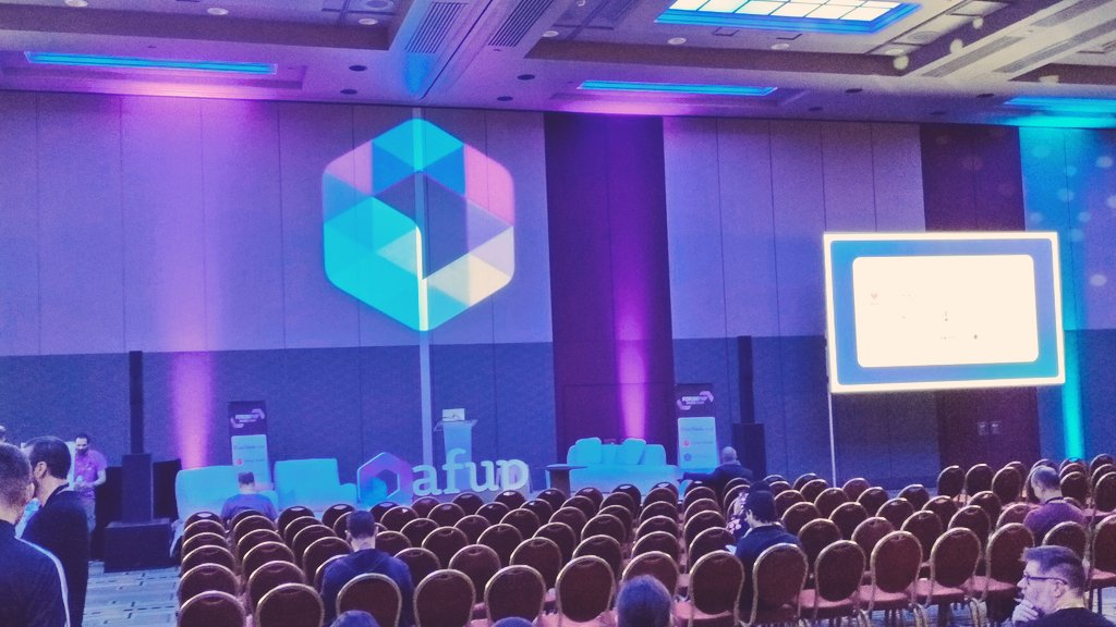 chtinkl's tweet photo. Le #ForumPhp 2024 démarre aujourd'hui à #DisneylandParis...merci à l'@afup https://t.co/cDJXgkjT59