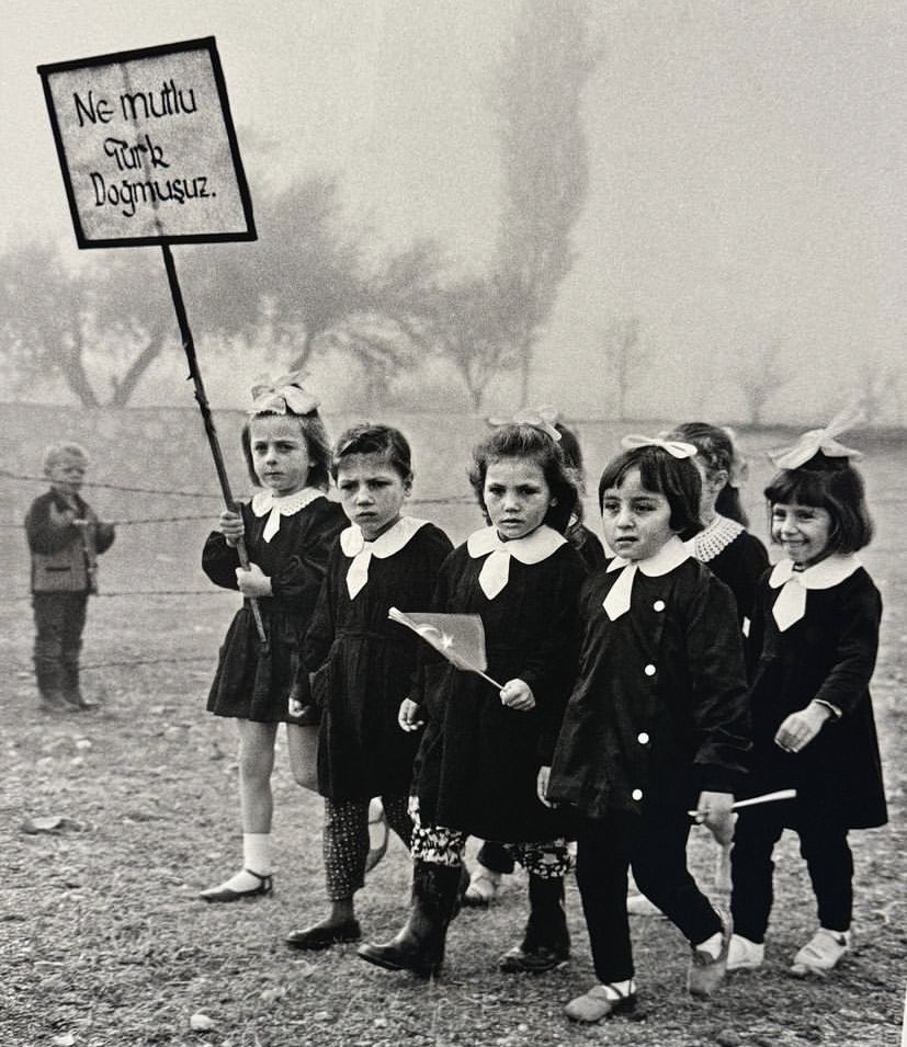 ibrahimilik9's tweet image. #NarininKatillerinAçıklayın 
#NeyisaklıyorsunuzhangisiyasiyikoruyorsunuzhizbulİşinNeresindeEnsarioglukonuş
#Katilerideyilsiyasettideyildintücarlarınıdeyil
#Çocukları #Kadın #Halkı #Koruyun #ÇÖKÜŞ