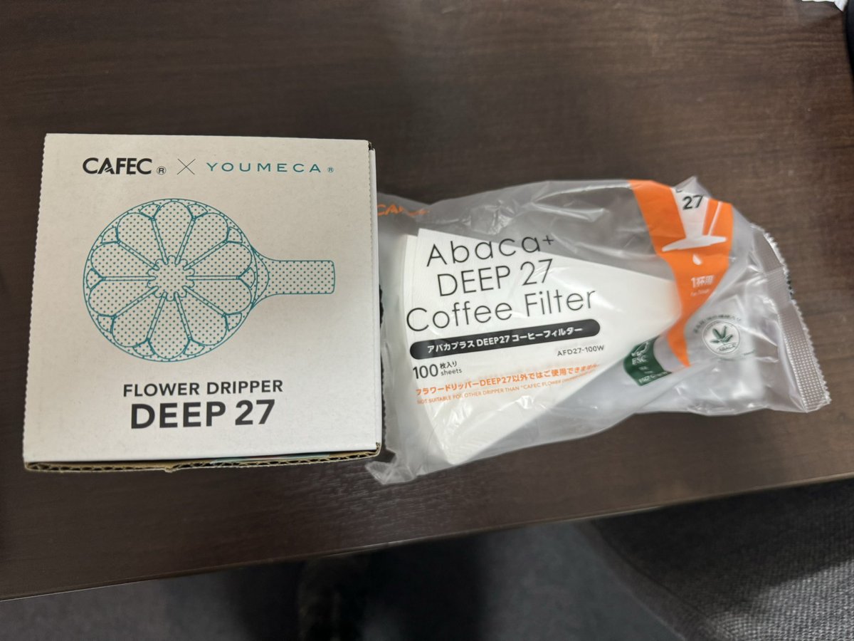 Kazbeee16's tweet photo. DEEP27 YOUMECA blue
買ったった
#SCAJ2024 #flowerdripper
#deep27 https://t.co/8TgtpVHpsj