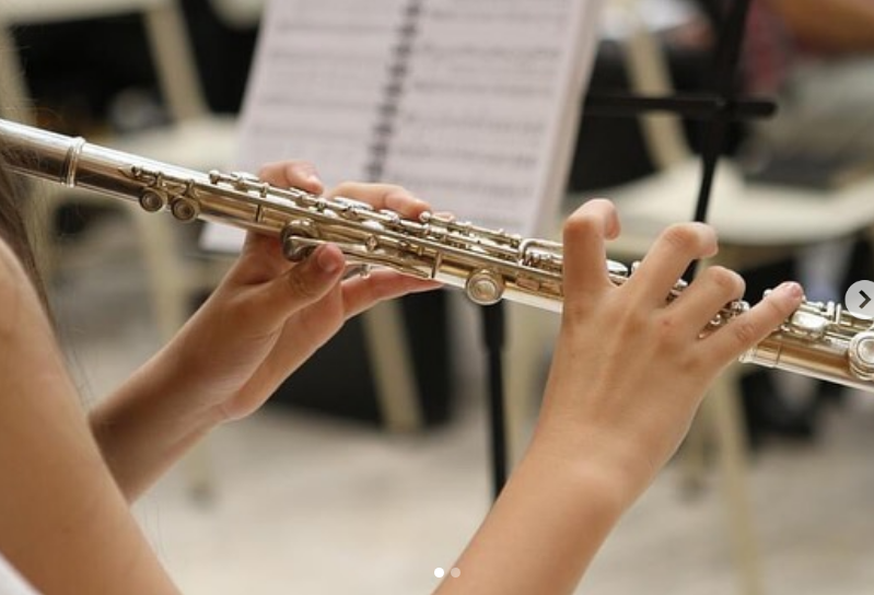 Wildlife Friendly Otley WildaboutOtley.bsky.social (@wildaboutotley) on Twitter photo Music is in the air! 🎶
Lunchtime recital with incredible flautist Lauren Barker-Bey
Thurs 31 Oct, 1pm
📍<a href="/OtleyCourthouse/">Otley Courthouse</a>
£10
Tickets 👉otleycourthouse.ticketsolve.com/ticketbooth/sh…
Part of our Arts Festival programme
#wildlifefriendlyotley Music is in the air! 🎶
Lunchtime recital with incredible flautist Lauren Barker-Bey
Thurs 31 Oct, 1pm
📍<a href="/OtleyCourthouse/">Otley Courthouse</a>
£10
Tickets 👉otleycourthouse.ticketsolve.com/ticketbooth/sh…
Part of our Arts Festival programme
#wildlifefriendlyotley