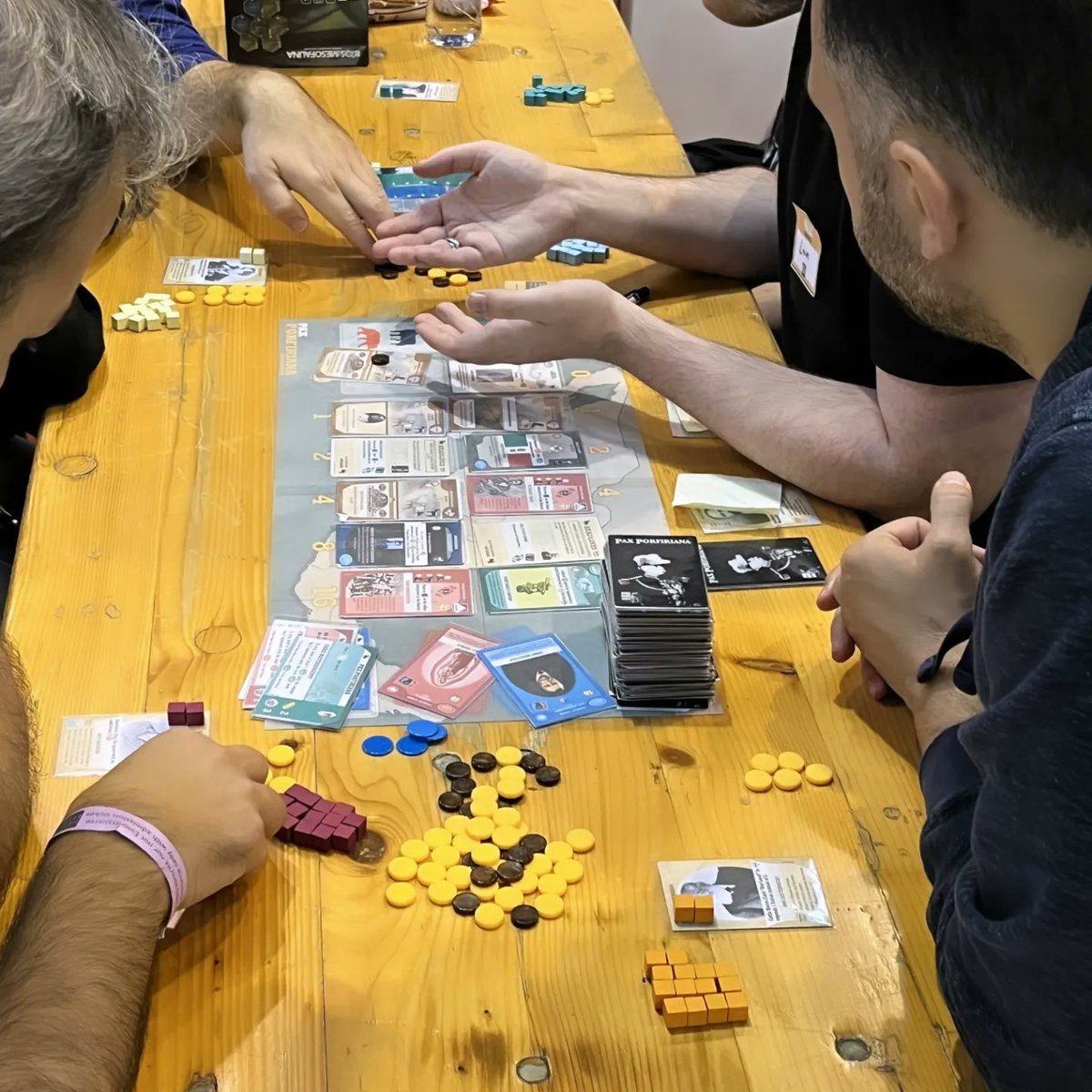 IonGameDesign's tweet image. ✨#SPIEL24 - we miss yooooouuuuu!!✨

All the games. All the people. All the snackos.

What was your favorite moment at the expo?

🥰

#boardgamelife #bggcommunity #boardgameenthusiast #essenspiel2024 #tabletopgames #ionsmg #iongamedesign #boardgames