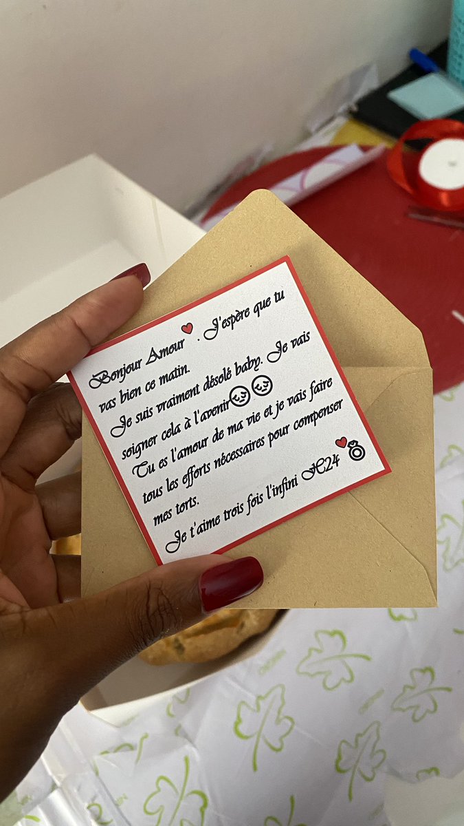 Il y’a tellement de raisons pour lesquelles vous pouvez offrir des Cupcakes à vos proches 🥰

Un anniversaire ? Une naissance ? Des excuses ? Nous sommes disponibles pour vous aider ☺️😉

📞 697421967
📍Yaoundé