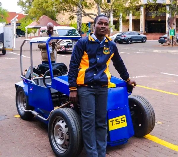 Meet Munei Netsharotha, a Grade 12 learner from Limpopo, created a hydrogen-fuelled vehicle.