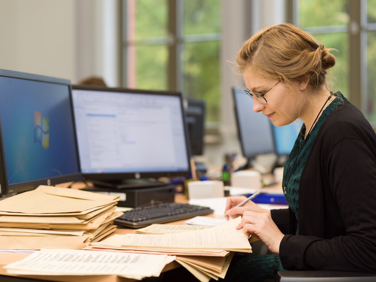 Wir suchen Kolleginnen &amp; Kollegen: Aktuelle Stellenausschreibungen des Bundesarchivs u. a. in #Berlin, #Koblenz, #Freiburg und #Rastatt findet ihr hier: bundesarchiv.de/karriere/stell…
#Archivjobs #Jobs
