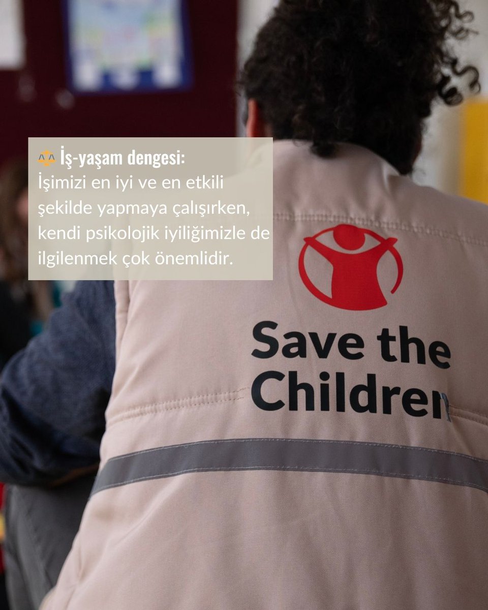 SaveChildrenTR's tweet photo. İnsani yardım çalışanları olarak hem kendi ruh sağlığımıza hem de diğerlerinin ruh sağlığına dikkat etmek çok önemli.🧠İş yerinde ruh sağlığı, sadece bireylerin değil, ekiplerin ve kuruluşların da sorumluluğudur.  #DünyaRuhSağlığıGünü https://t.co/ppApn4VNEt