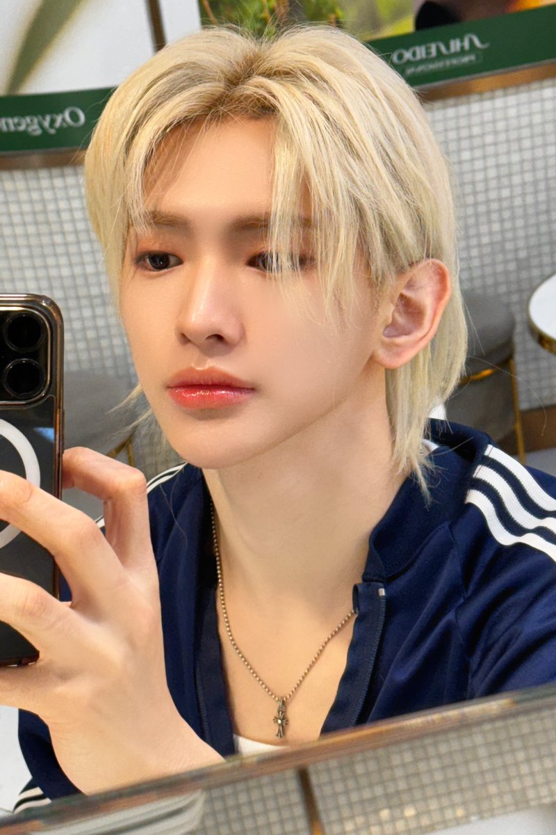 TPST_twt's tweet image. [#LEW] 로투킹 비하인드으으으
매니악 첫 헤어 시뮬 했을 때🫣