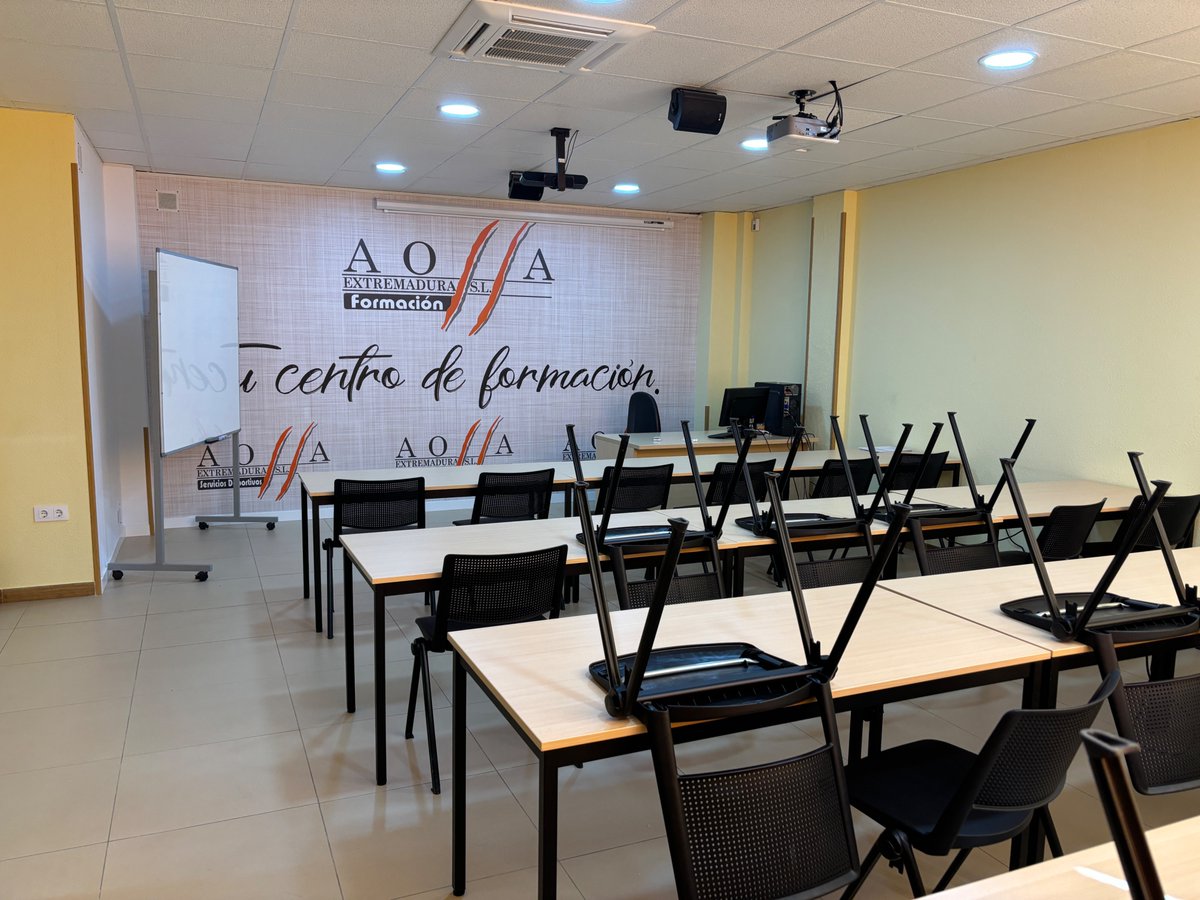 AossaExt's tweet image. 🎓 ¿Buscas un aula equipada para tus formaciones o seminarios en Cáceres?
En Aossa Extremadura ofrecemos un espacio moderno, equipado con todo lo que necesitas.
🕒 Flexibilidad de horarios.
📧 info@aossaextremadura.com | ☎️ 927 62 76 16
#Formación #AlquilerDeAulas #Cáceres
