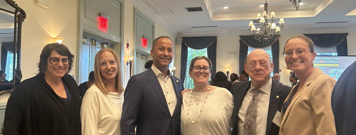 Nancy Woods tweet media