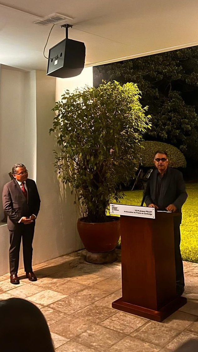 FranceCambodge's tweet photo. 🇫🇷🤝🇰🇭 Ahead of the #ScientificDays of the @agenceANRS in Siem Reap, the French Embassy held an event for the key stakeholders in #health research in Cambodia 🇰🇭 in presence of Nobel prize Pr. Barré-Sinoussi & Pr. Yazdanpanah, Director of @agenceANRS
#HIV #infectiousdiseases https://t.co/U8jgETpPAV