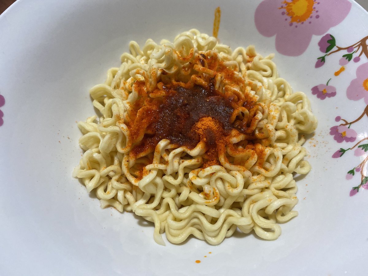 ￼ยำยำ สูตรเด็ด กลิ่นสไปซี่หอยเชลล์ผัดซอสเอ็กซ์โอ 75 กรัม แพ็ค 5 ซอง

พิกัด❤️ s.shopee.co.th/9A6V4UYFmM