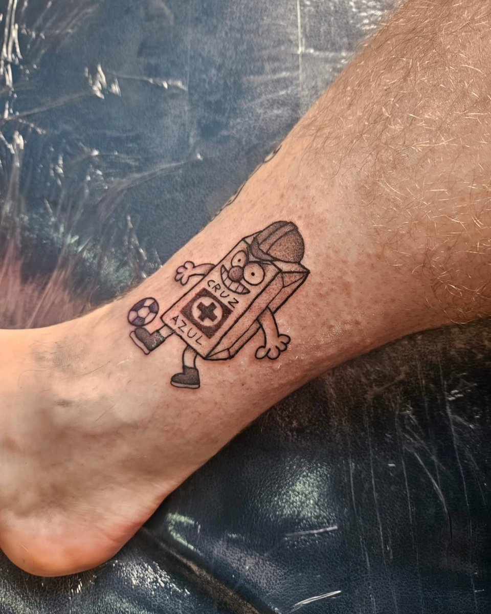 Por si no podia amar más a los hijos de perra de IDLES, a Adam Devonshire le bastó ver un partido de la maquinola para enamorarse del club y de Costalito

Gente de bien 💙