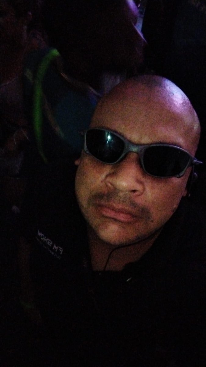 😎