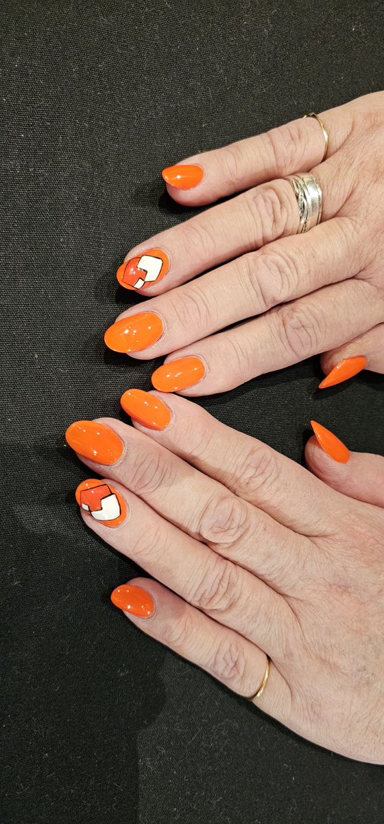 We 🧡 when our members dress the part! 

#TheBookkeeperEvent